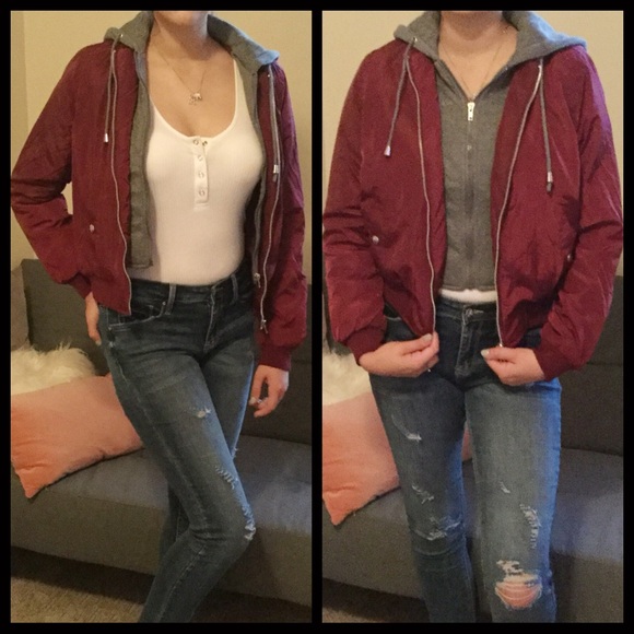 70% CLEARANCE ‼️Layered Burgundy Bomber - Picture 3 of 4